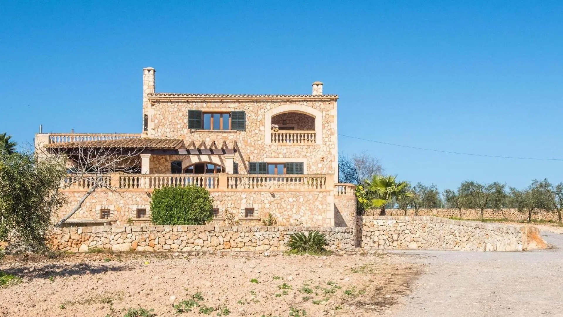 Landhausvilla Fuer 6 Personen In Porto Cristo Mallorca, 3 Schlafzimmer, Privater Pool location