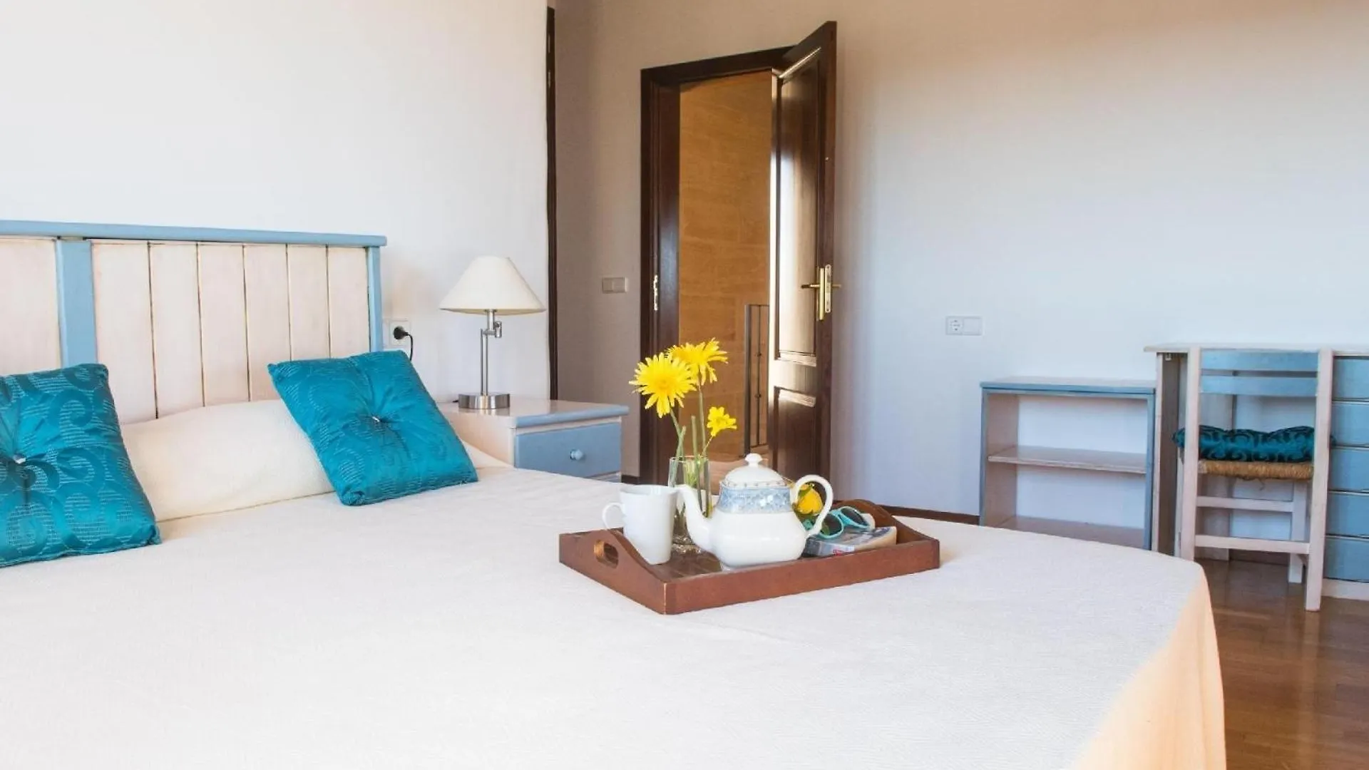 Vakantiehuis Landhausvilla Fuer 6 Personen In Porto Cristo Mallorca, 3 Schlafzimmer, Privater Pool Manacor