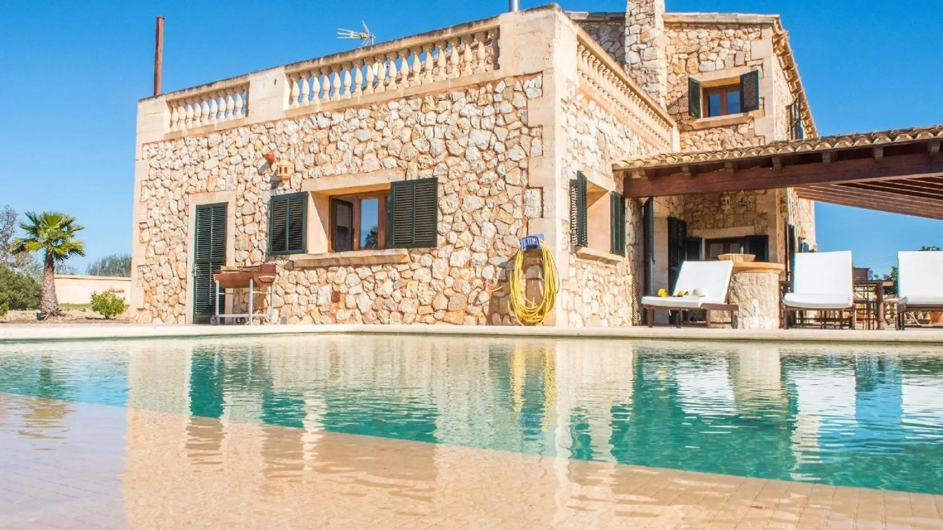 Vakantiehuis Landhausvilla Fuer 6 Personen In Porto Cristo Mallorca, 3 Schlafzimmer, Privater Pool Manacor